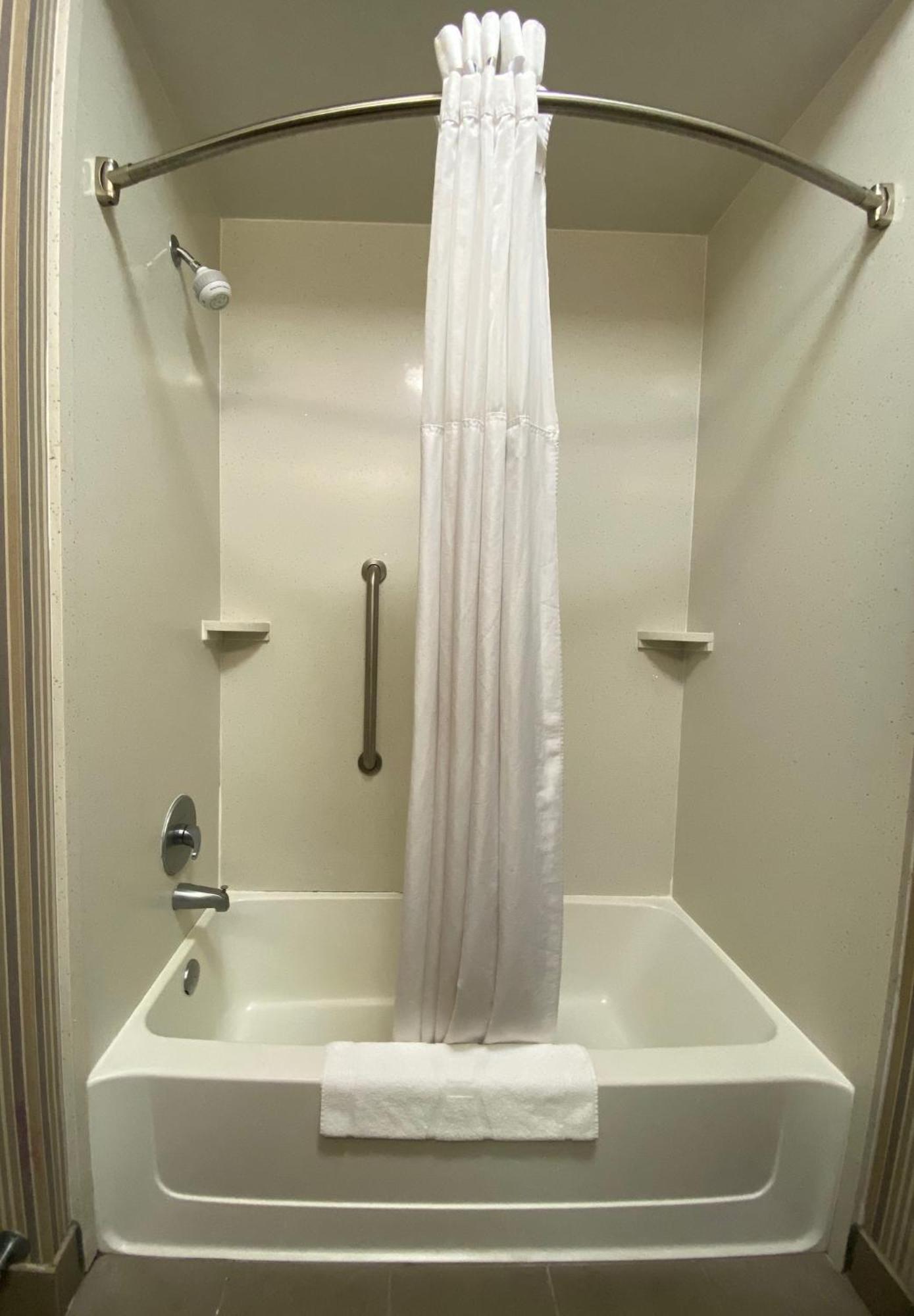 Hampton Inn By Hilton Leesville Fort Johnson Kültér fotó